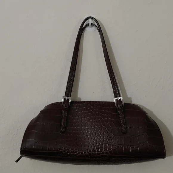 Cutest Baguette ! Bisou Bisou Dark Brown Croc🐊 - Picture 8 of 10